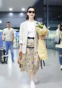 陈数晒女总裁范儿西装照,缎面西装好像睡衣,42岁可真敢穿