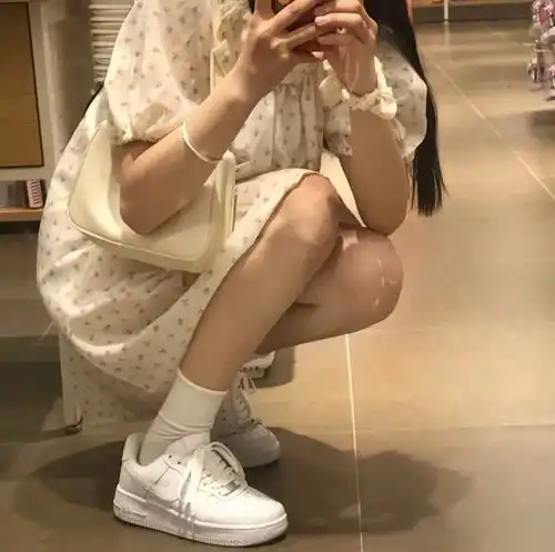 粉丝求图0427招桃花运的真人女生头像