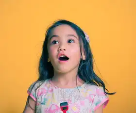 我的孩子两岁了还不爱开口说话,我该怎么办