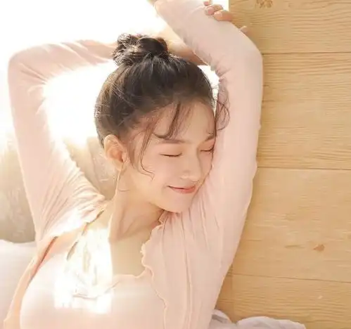 人美心善,骨子里透着传统美的星座女,内外兼修,气质高雅