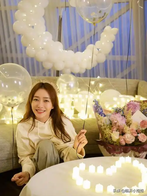 秦岚,人们心中的不老女神举手投足之间都散发优雅知性的魅力