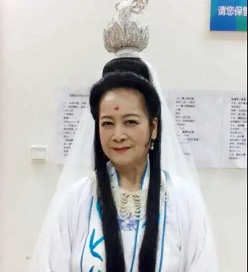 她是86版西游记最神秘的女演员,拍戏怪事连连,戏后招人跪拜