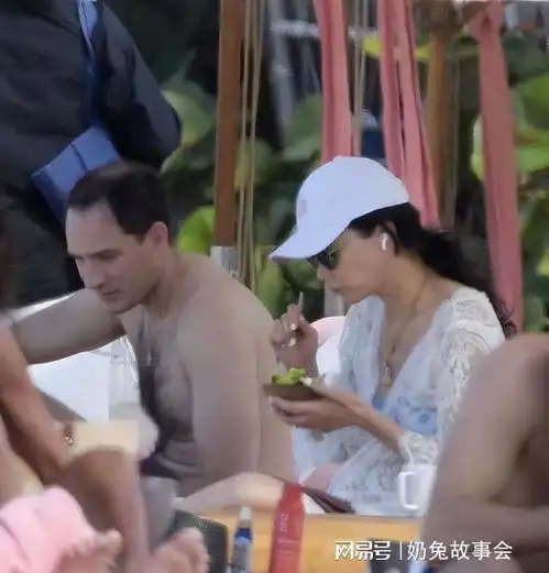 邓文迪400亿身家的虎妈为女儿铺路,大女儿男友背景强大