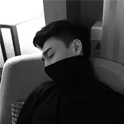 霸气的微信头像2018黑白高冷范爱过和瘦过一样没用