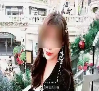 00后女学生自杀式减肥只剩60斤病态审美,正在毁掉中国女孩...