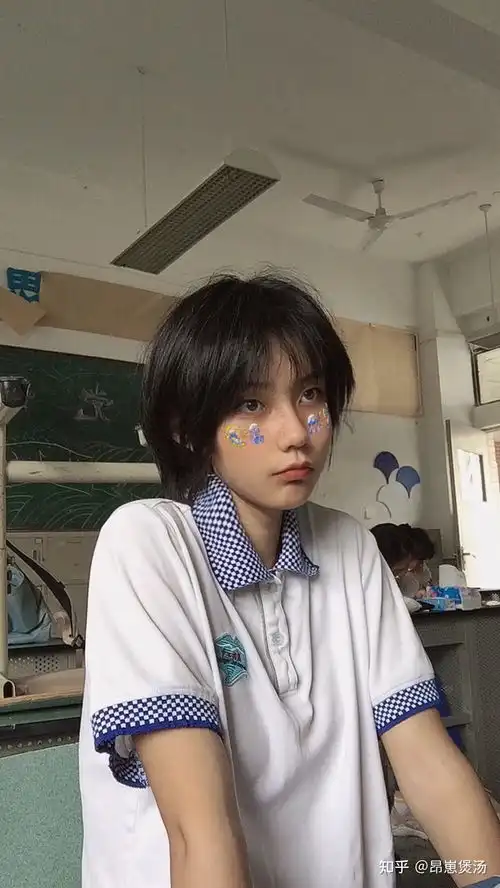 有哪些好看的女生日系短发,很有少年,少女感的短发