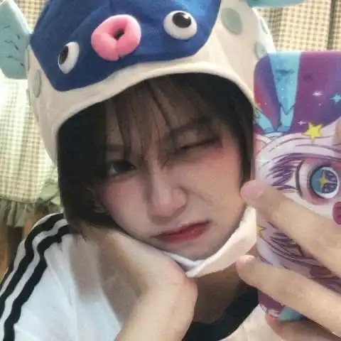 在学校里这几种女孩子,最吸引男生目光,全中的是女神