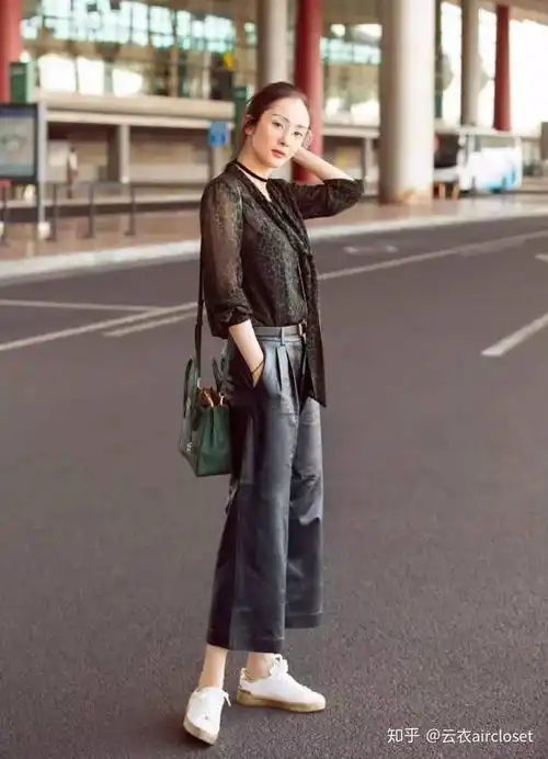 浅绿色棉衣怎么搭配