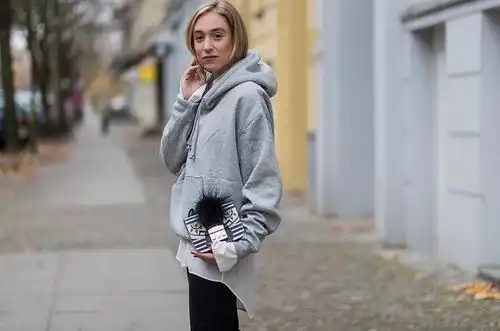 了解一下温柔女性的服装穿出专属于自己的仙气飘飘更显年轻