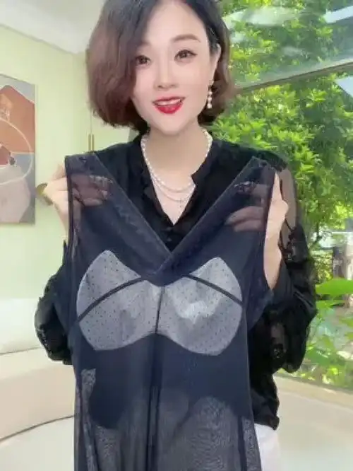 没有人会为你踏雾而来,喜欢的风景要自己去看女装穿搭高级感穿搭美背