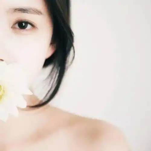 女人最吉利微信头像姓氏