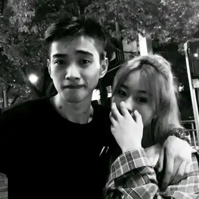 情侣头像黑白高清不带字真人头像黑白一人一张