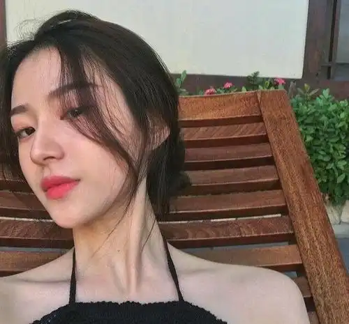 男生都喜欢那种作的女生吗