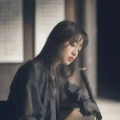 伤感女生唯美头像2020最新你不回头怎么知道我不在你身后