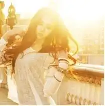 夕阳下女生背影qq头像