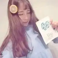 qq头像侧面女生上半身