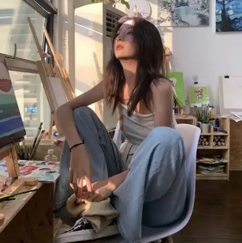 不像网图的女生真人头像