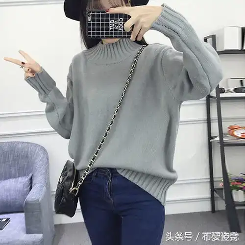 一款百搭的时尚单品毛衣,上身简洁时尚,呈现了少女的活泼气息