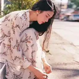 碎花村姑你肯定没见过这些美哭的碎花单品照着穿包你甩人几条街