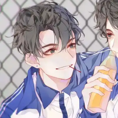 动漫基友头像男生两张一左一右我懒到连心里的人都不想换