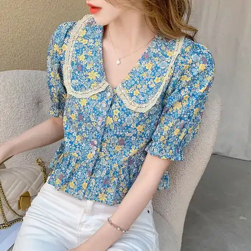 碎花白色蕾丝短款衬衫