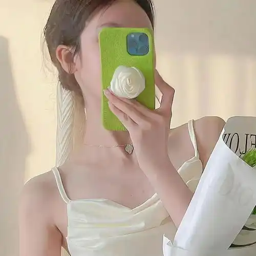 最新女生头像气质鸡皮肤