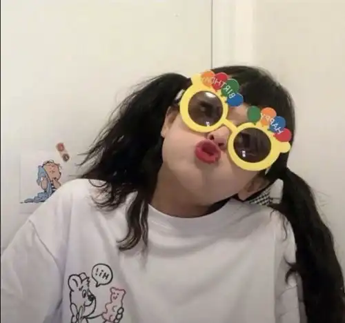 收一个大象袜,康康我吧