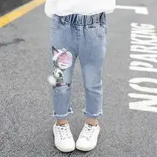 微信头像女生简约干净牛
