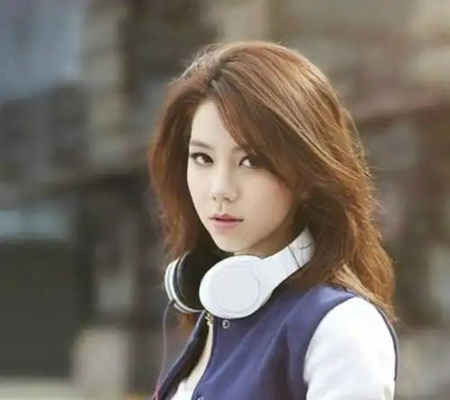 虽然分手,但心里总装着初恋的星座女生