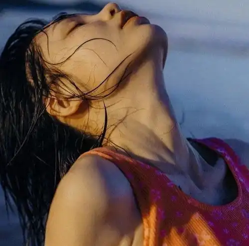 女头无水印女生头像头像女无水印赞我前任会变丑,永远没有女朋友