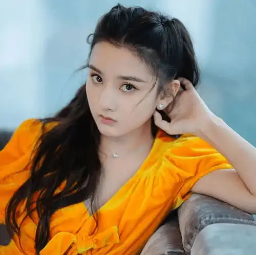 十八女生漂亮头像陈德容