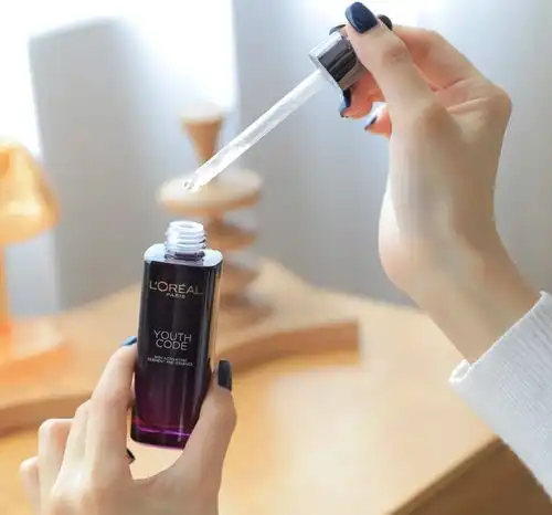 女性微信头像精华液