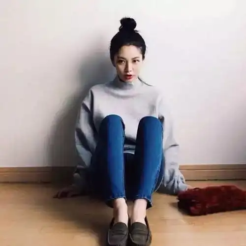 蓝天图片唯美女生头像保