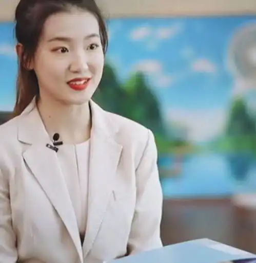 职场头像女气质金喜善