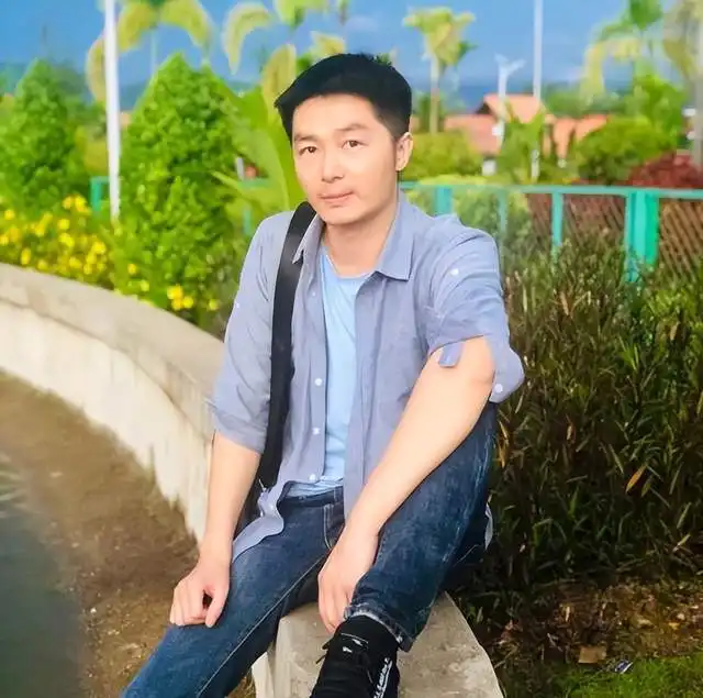 我是离异大龄男,在老挝交桃花运娶小19岁美女,她的美令我着迷