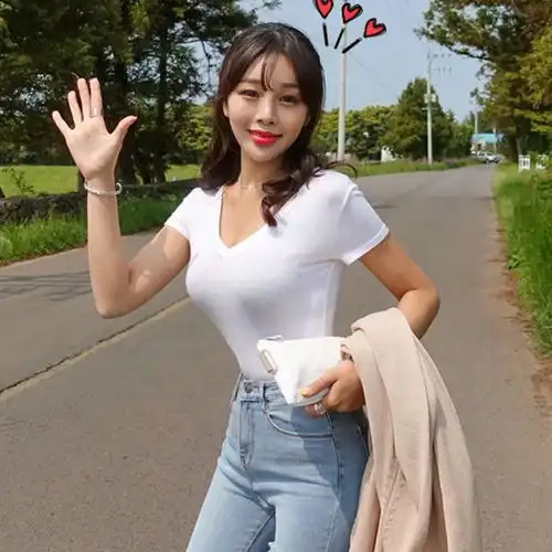 街拍大长腿美女,身材好高颜值,能娶到就幸福啦
