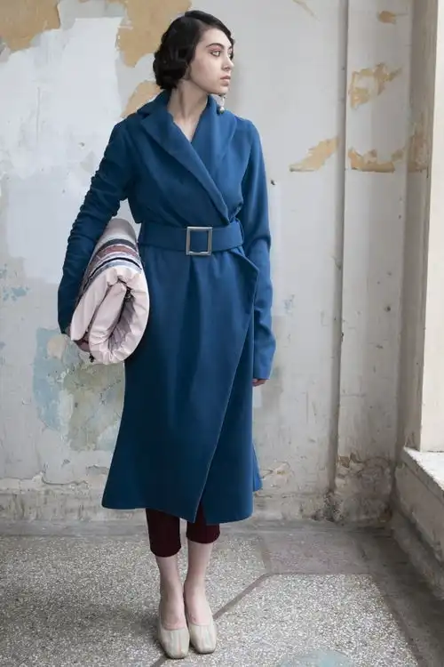 没想到吧,火爆整个欧美市场的时尚高端女装居然是废物拼凑的