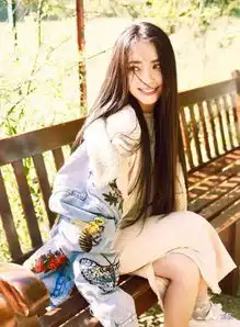 周冬雨刘诗诗和唐嫣新剪的短发,全是港剧女星们玩剩下的