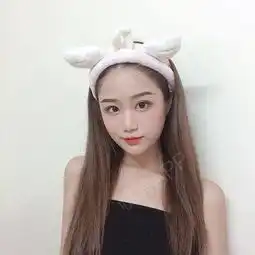 超清超萌小女孩头像下巴