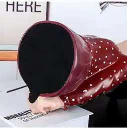 汤河店创意女孩雕塑北欧摆件客厅玄关样板房设计师软装居家饰品乔迁礼物c