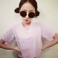 带眼镜的女生头像情侣头
