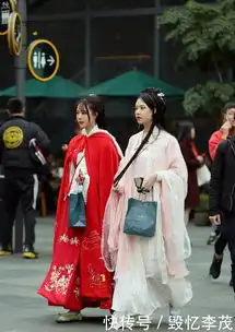 街拍妹子一身汉服装太美了,仿佛是从古代走出来的女子