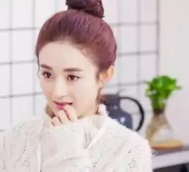赵丽颖长得一般,但是她留对了发型,就是个大美女