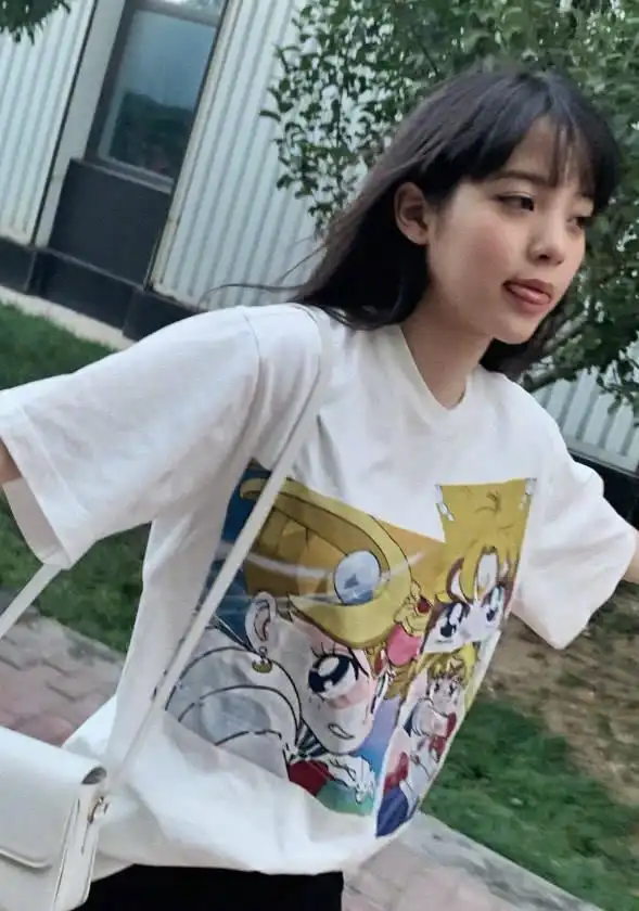 欧阳娜娜的腿有多细看到她穿甘蔗裤时,女生我自闭了