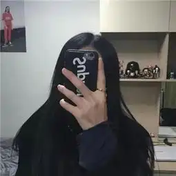 分手后真正放下的表现,互删拉黑都是幼稚鬼,这才是真的放下