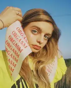 俄罗斯大眼美女