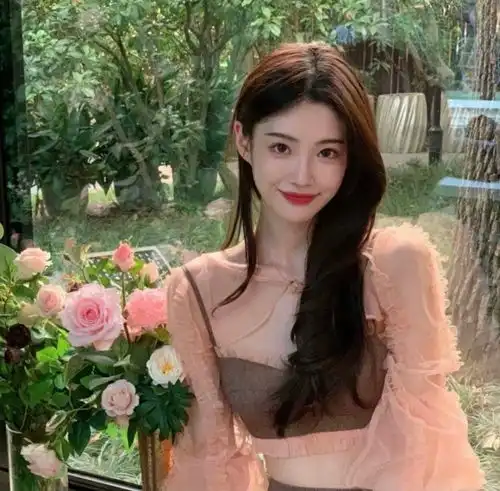 wechat头像女漫头唐慎