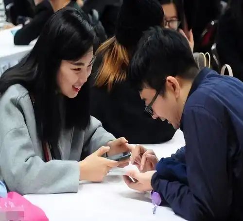 重庆教师母胎34年,无房工资6000,相亲100次均失败女孩太现实