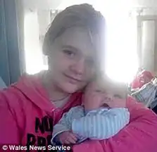 英国12岁女孩与13岁男孩生子