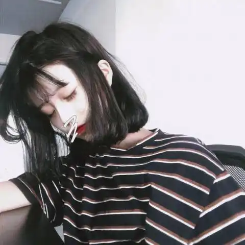好看女头像手机挡脸异性